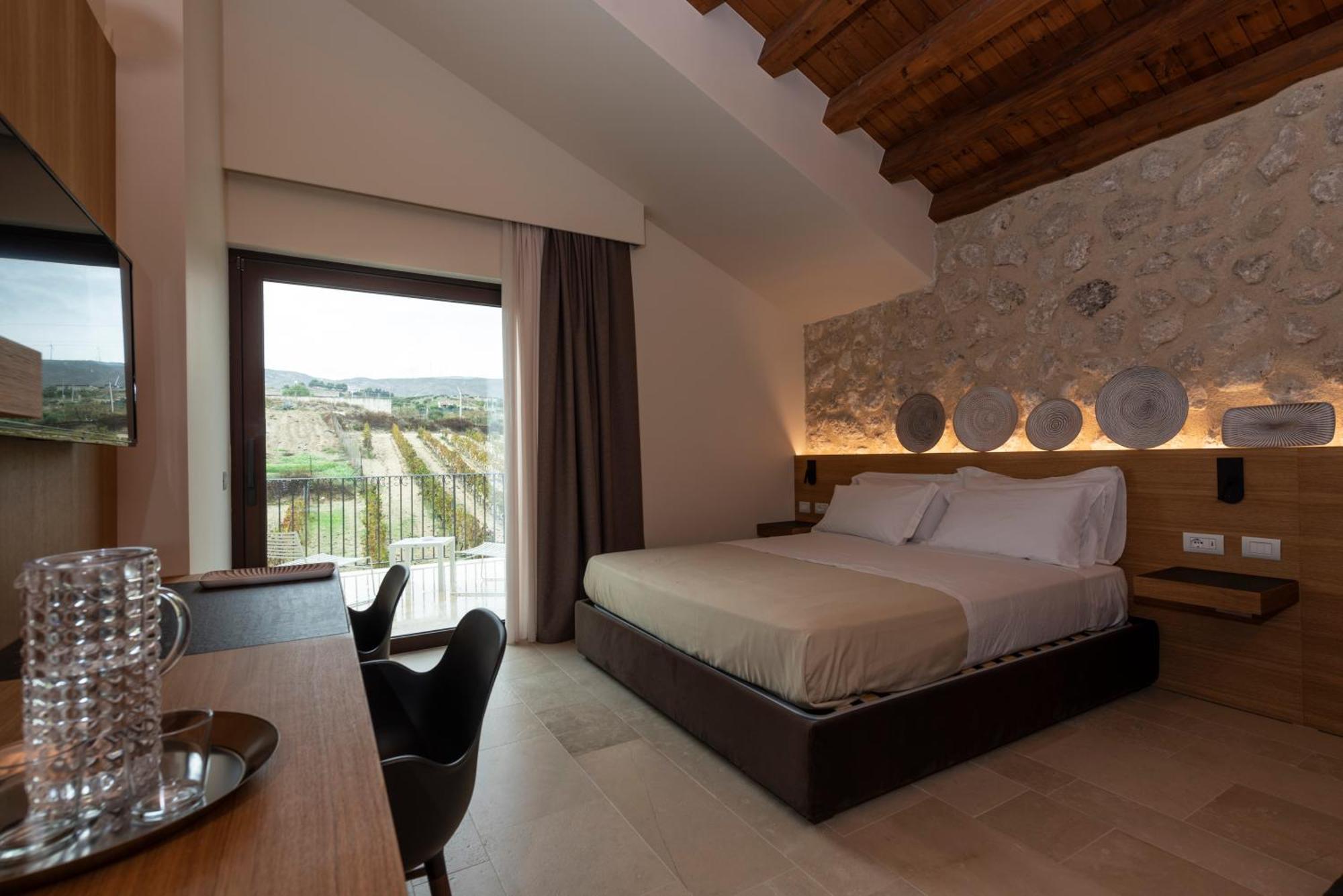 Borgo Giallonardo Wine Relais Realmonte Exteriör bild