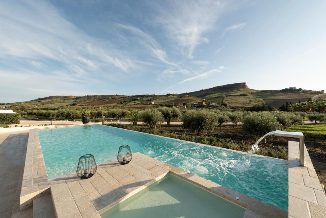 Borgo Giallonardo Wine Relais Realmonte Exteriör bild